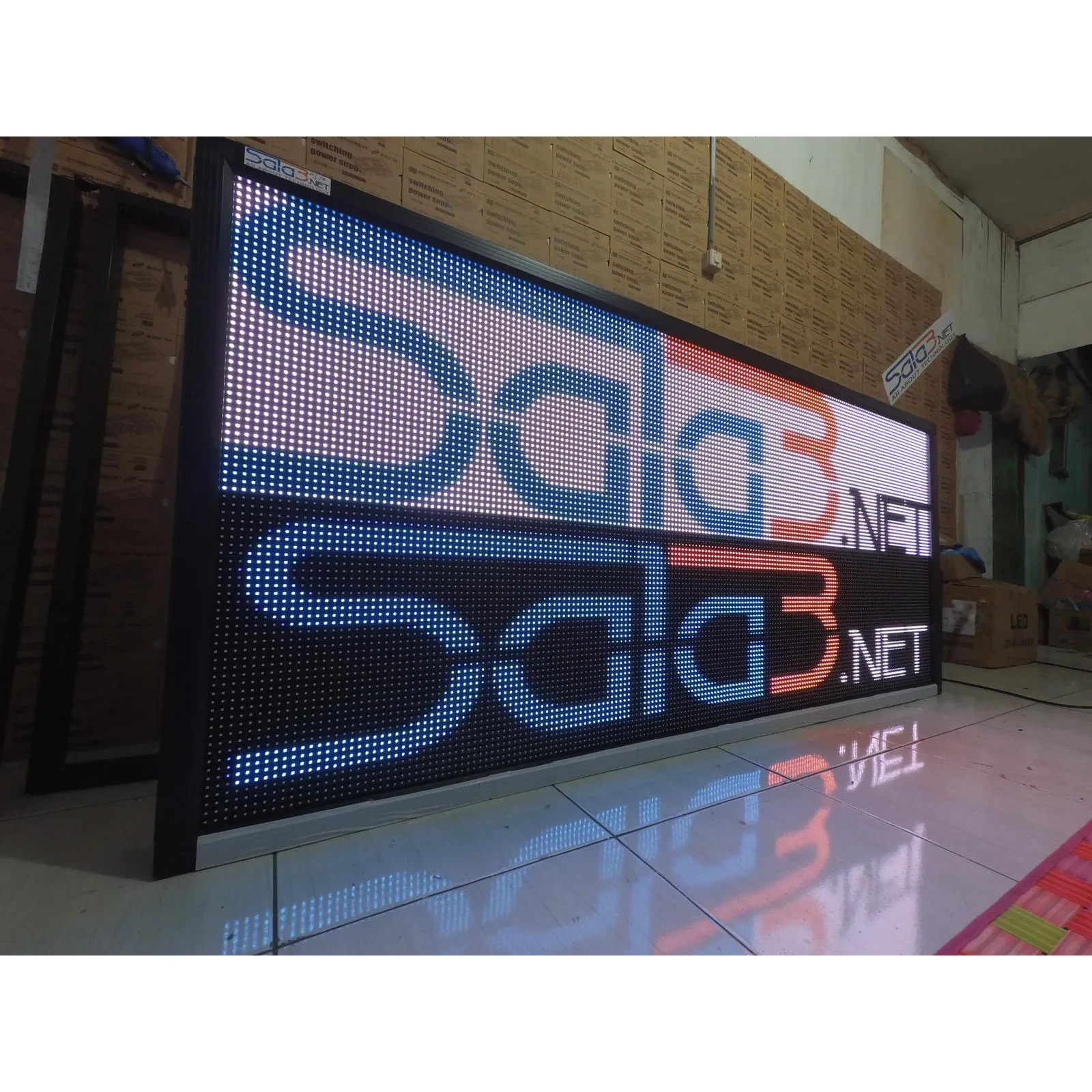 Running Text RGB 80x150Cm Full color / videotron wifi + lan
